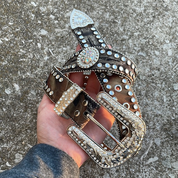 Blazin Roxx | Camouflage Western Rhinestone Bling Belt - Picture 3 of 9